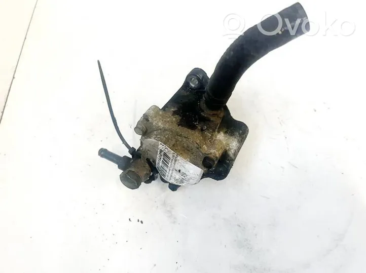 Toyota Avensis Verso Alipainepumppu 2930027020