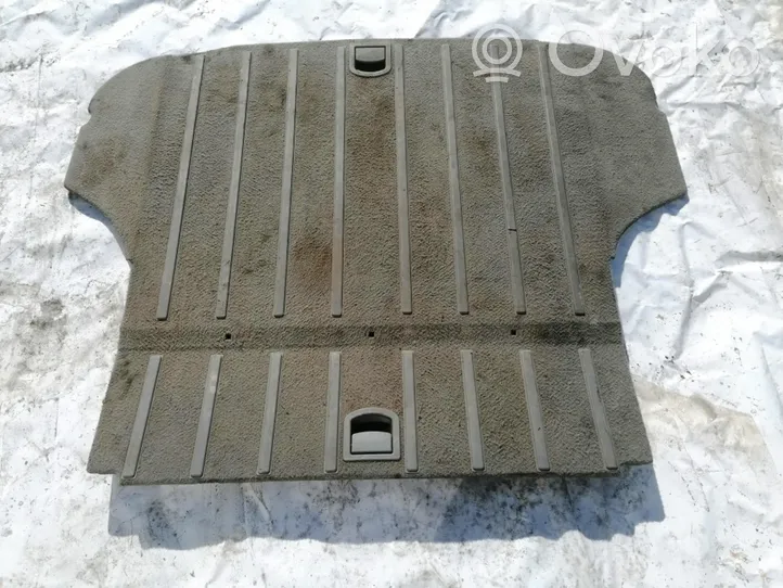 Opel Vectra B Wykładzina podłogowa bagażnika 90508405