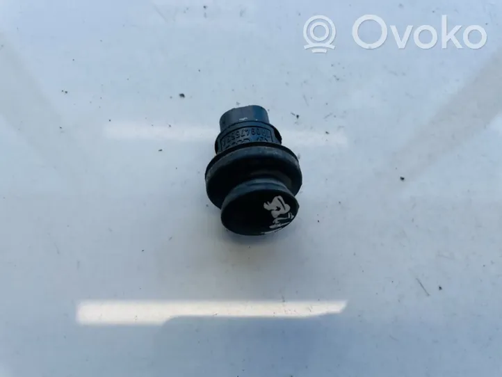 Volkswagen Golf III Front door sensor 1h0947563a