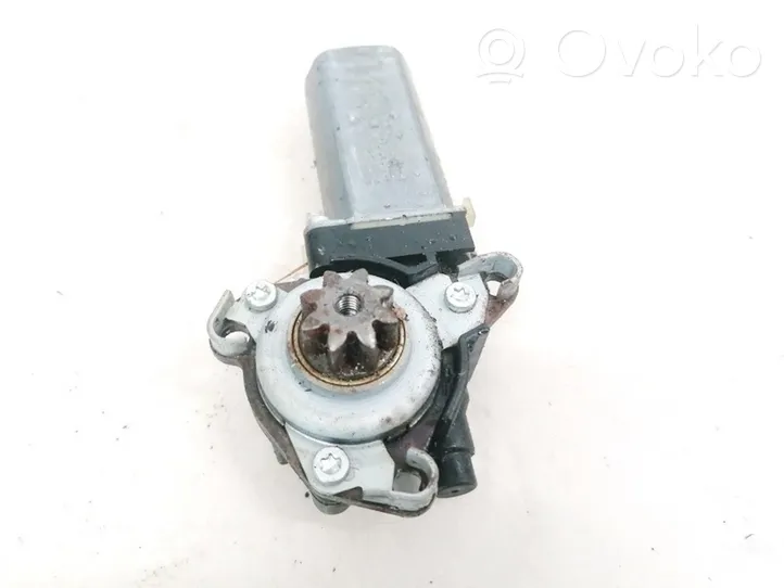 Mercedes-Benz ML W164 Moteur de réglage de siège 0390203002