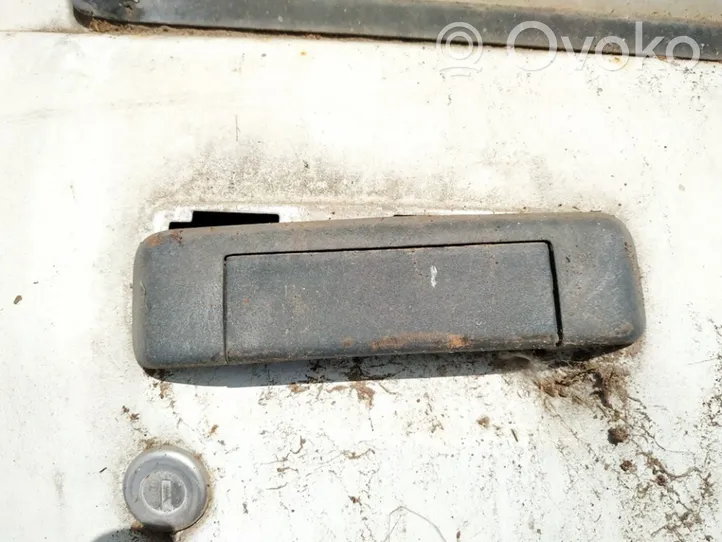 Renault 19 Poignée extérieure de porte avant 