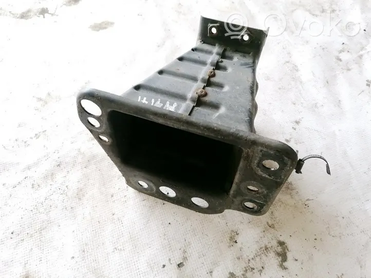 Opel Vectra C Front bumper mounting bracket 