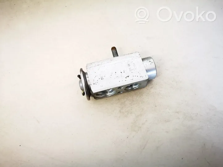 Mercedes-Benz CLC CL203 Air conditioning (A/C) expansion valve 2308300184