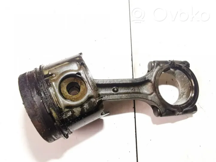 KIA Carnival Piston avec bielle 