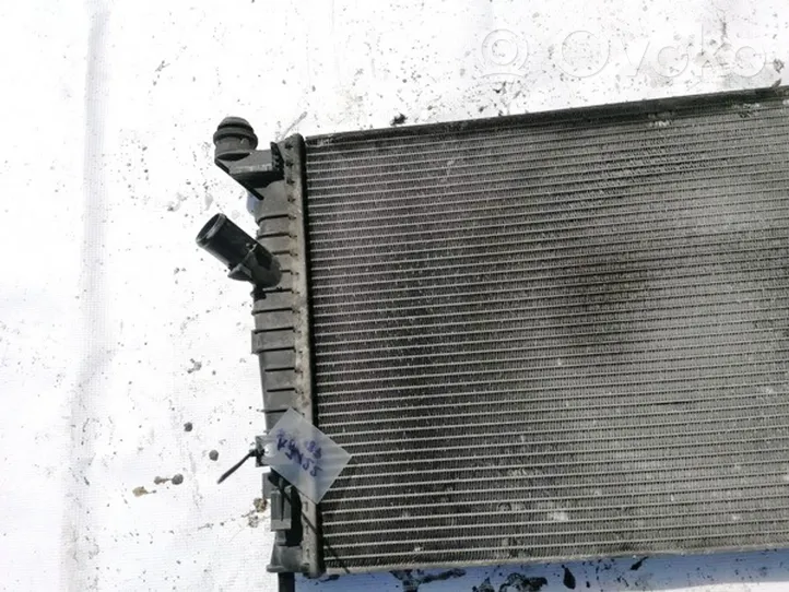 Volvo V50 Radiateur de refroidissement 