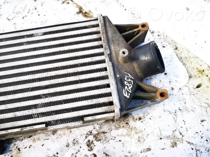 BMW 7 F01 F02 F03 F04 Chłodnica powietrza doładowującego / Intercooler 