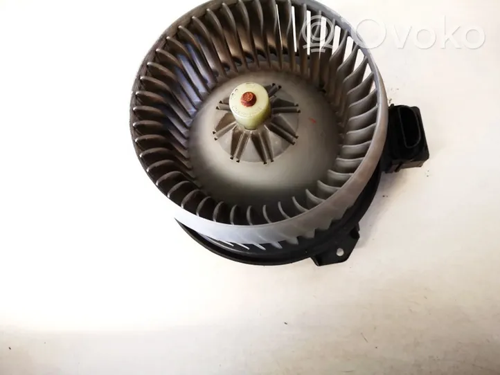 Toyota Yaris Soplador/ventilador calefacción av2727000311