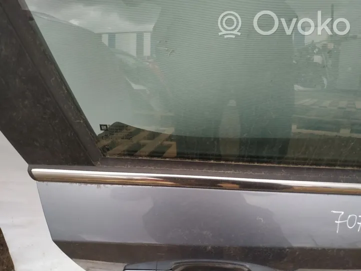 Opel Astra H Listwa / Uszczelka szyby drzwi 