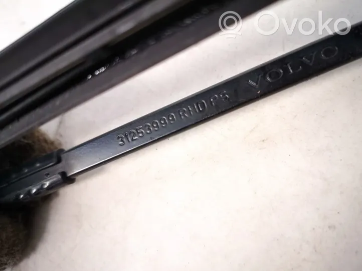 Volvo V50 Front wiper blade arm 31253999