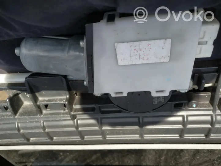 Toyota RAV 4 (XA30) Motore/attuatore 