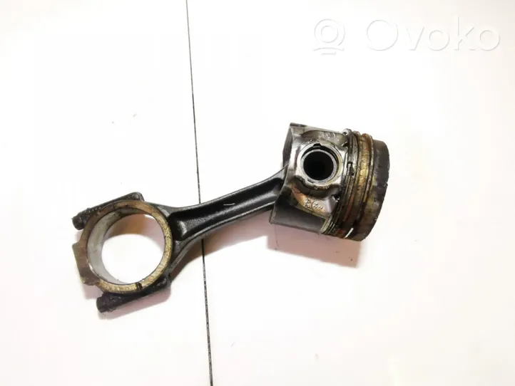 Volkswagen PASSAT B5 Piston avec bielle 038h