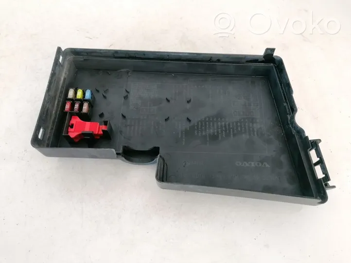 Volvo V50 Fuse box cover 30728346