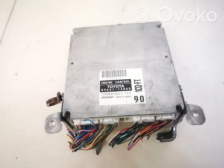 Toyota Corolla Verso E121 Dzinēja vadības bloks 8966113060