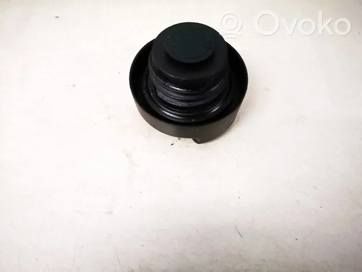 Opel Astra G Tappo del serbatoio del carburante 