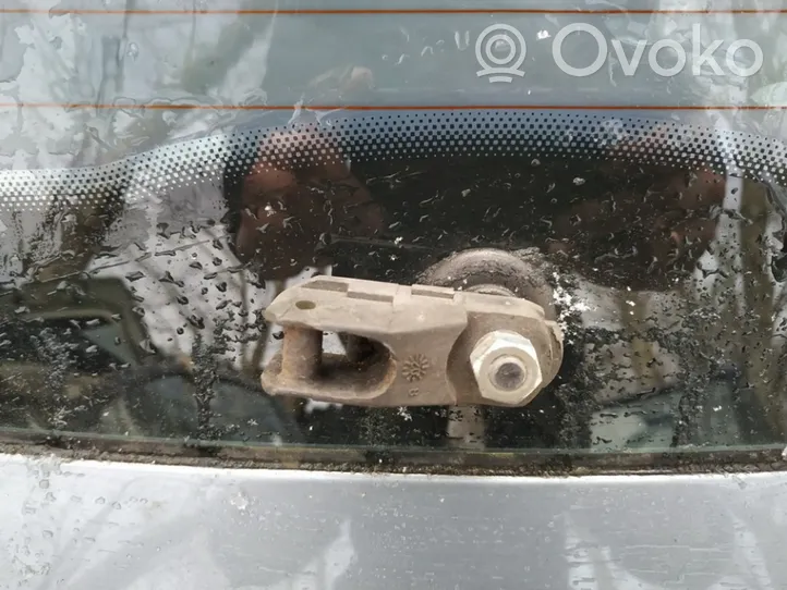 Opel Vectra C Moteur d'essuie-glace arrière 