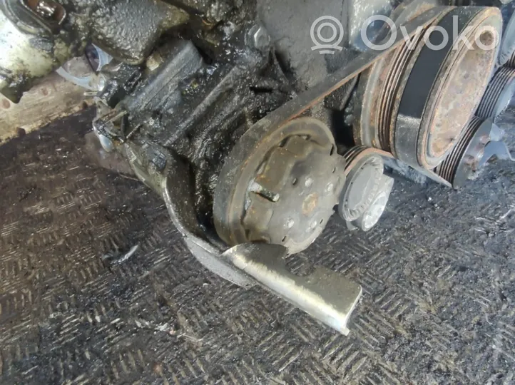 BMW 7 E65 E66 Compressore aria condizionata (A/C) (pompa) 