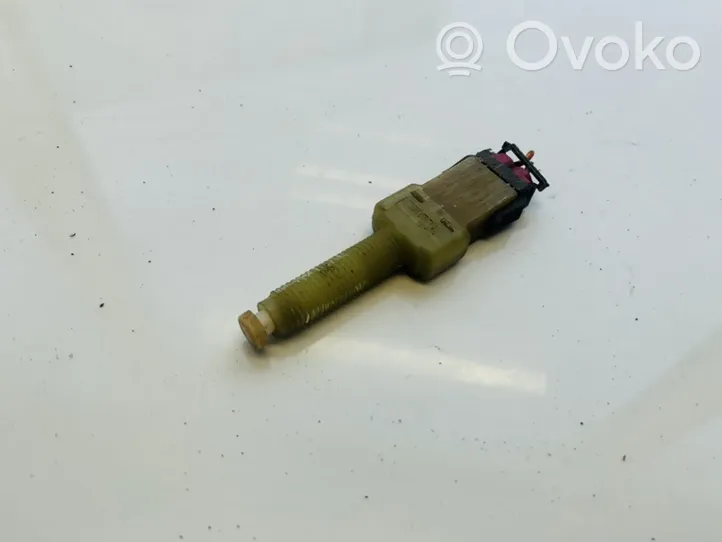 Volkswagen PASSAT B5 Brake pedal sensor switch 443945515