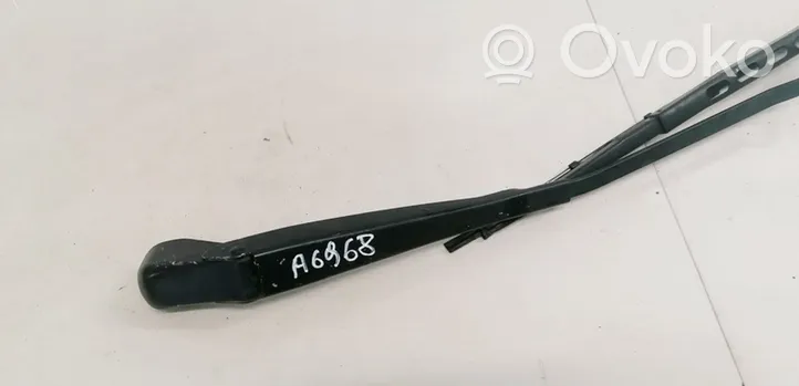 Ford Galaxy Ножка стеклоочистителей лобового стекла 7M0955410B