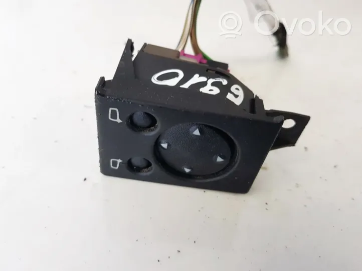 Audi A6 S6 C4 4A Bouton de commutateur rétroviseur latéral 4a0959565