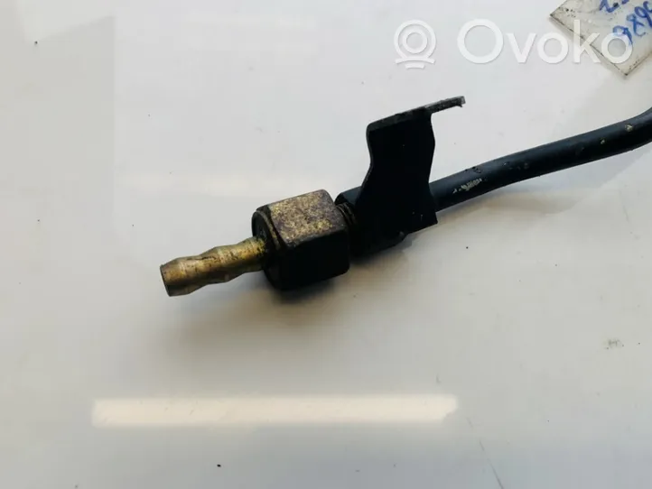 Toyota Corolla E90 Tuyau d'alimentation conduite de carburant 