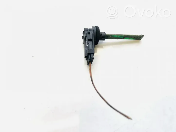 Audi A4 S4 B5 8D Interior temperature sensor 4b0820539