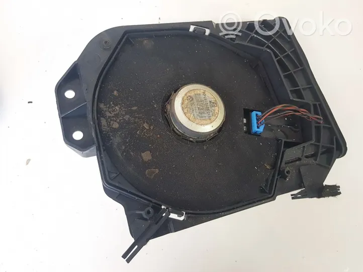 BMW 1 F20 F21 Subwoofer-bassokaiutin 6513921014706