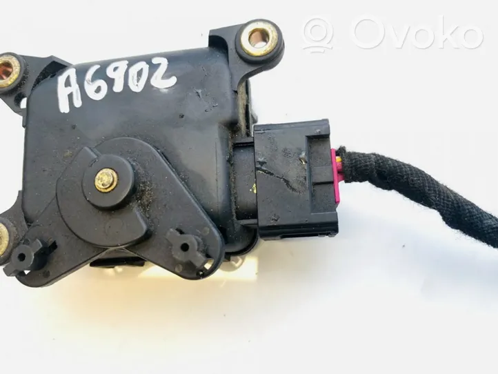 Audi A4 S4 B5 8D Motorino attuatore aria 8d1820511b