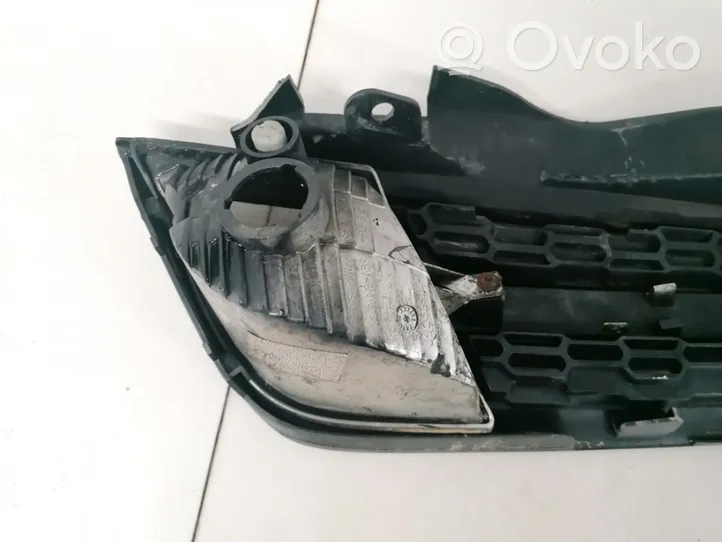 Nissan Micra Mascherina inferiore del paraurti anteriore 89036988