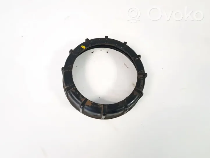 Nissan X-Trail T30 Bague de verrouillage pour réservoir de carburant 