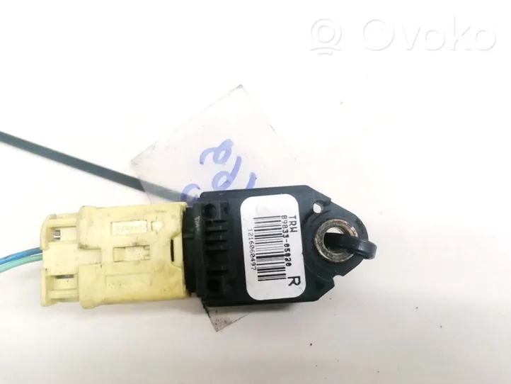 Toyota Avensis T250 Airbag deployment crash/impact sensor 8983305020