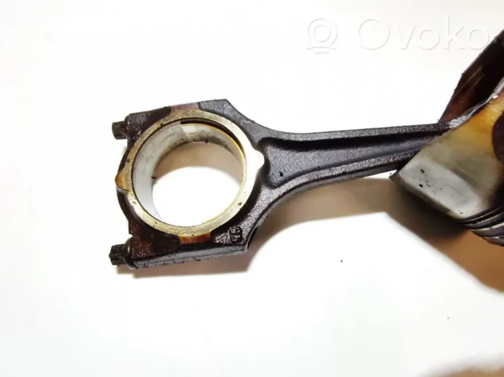 Opel Vectra B Piston with connecting rod 