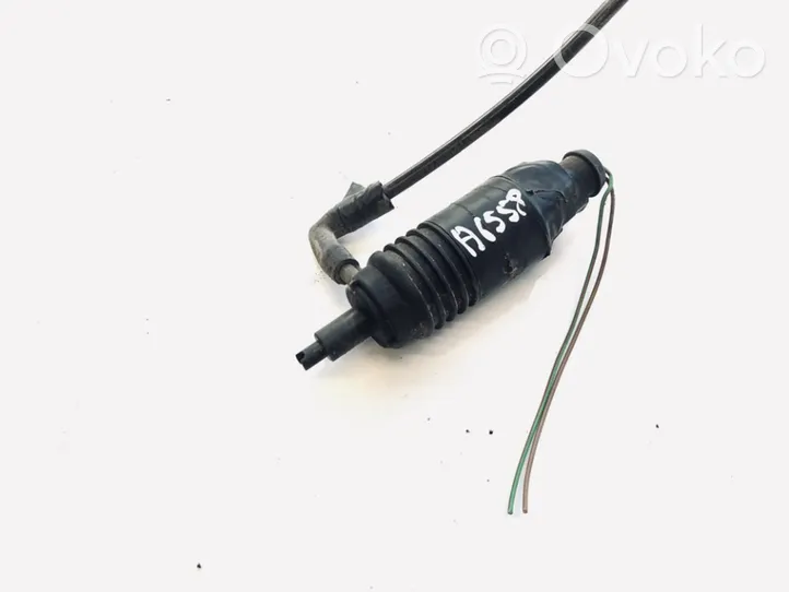 Audi 80 90 S2 B4 Windscreen/windshield washer pump 