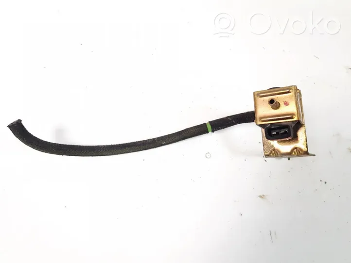 Audi A4 S4 B5 8D Solenoidinis vožtuvas 437906283a