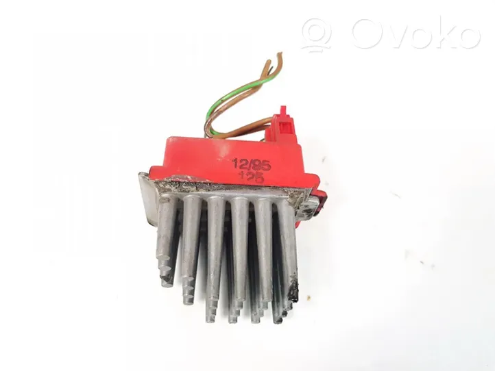 Audi A4 S4 B5 8D Résistance moteur de ventilateur de chauffage 357907521