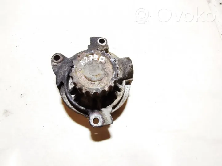 Audi 100 S4 C4 Pompe de circulation d'eau 