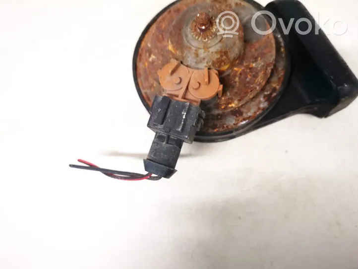 Volvo S60 Horn signal e49042