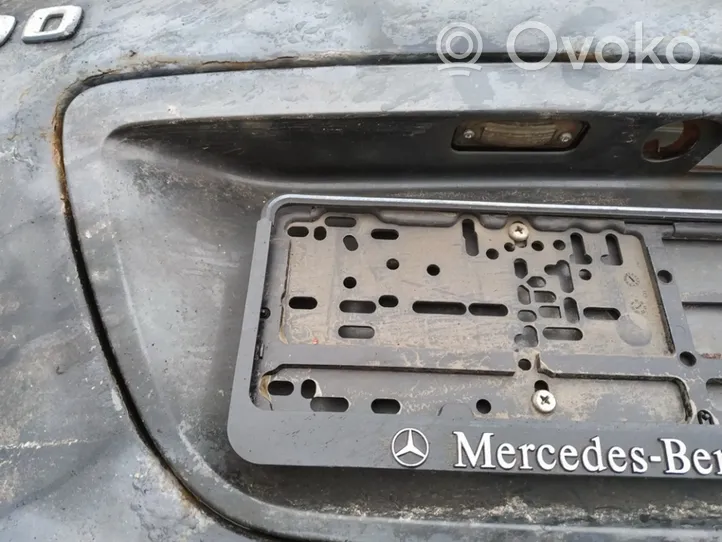 Mercedes-Benz C W203 Éclairage de plaque d'immatriculation 