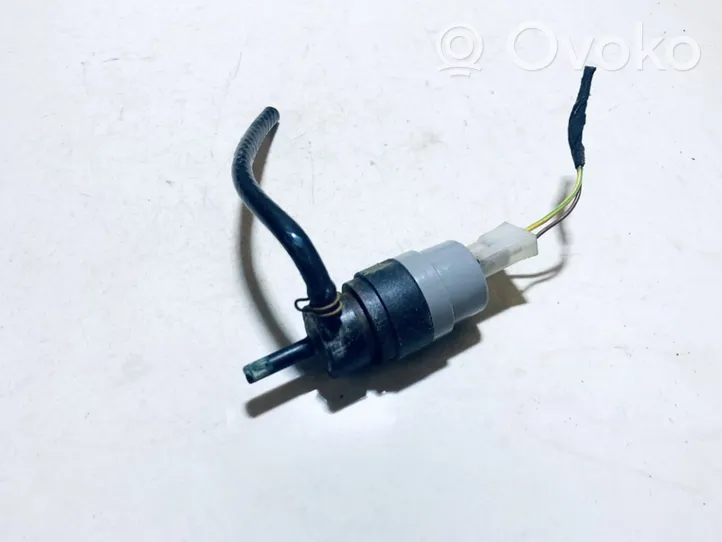 Audi A6 S6 C4 4A Windscreen/windshield washer pump 431955651