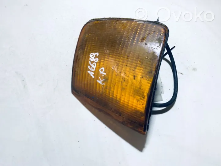 Volkswagen PASSAT B3 Frontblinker 357953049