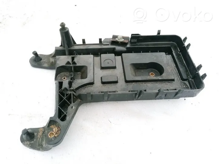 Skoda Octavia Mk2 (1Z) Vassoio scatola della batteria 1K0915333C