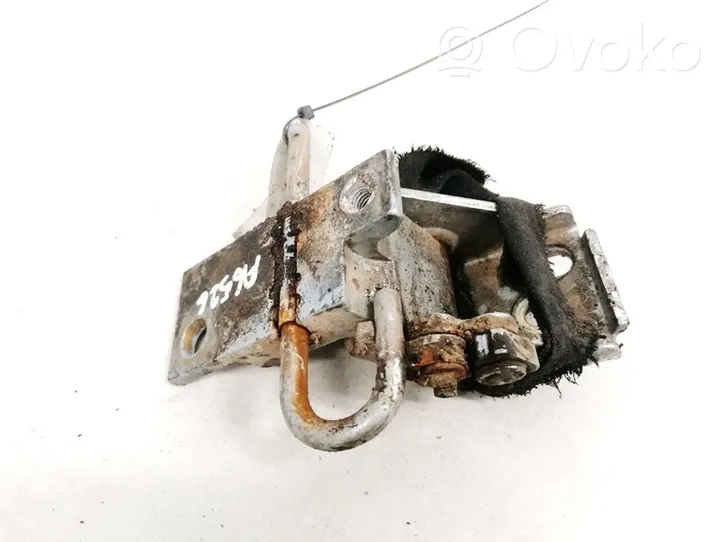 Audi A4 S4 B5 8D Cerniera superiore della portiera anteriore 8d0831412