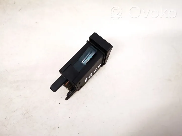 Audi A6 S6 C4 4A Interrupteur feux de détresse 4a0941509a