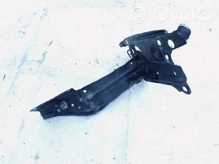 Audi 80 90 B3 Radiator support slam panel 