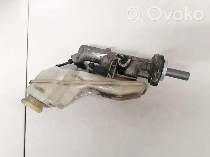 Toyota Corolla E120 E130 Główny cylinder hamulca 744712514