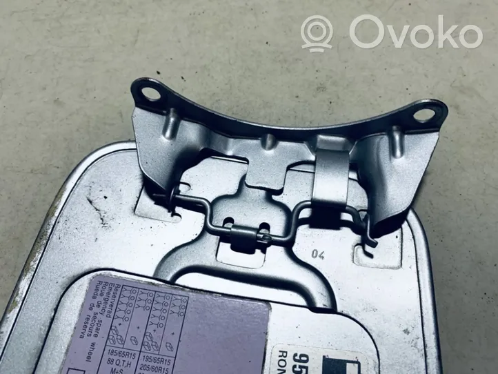 Audi A3 S3 8L Bouchon, volet de trappe de réservoir à carburant 8l0010141t