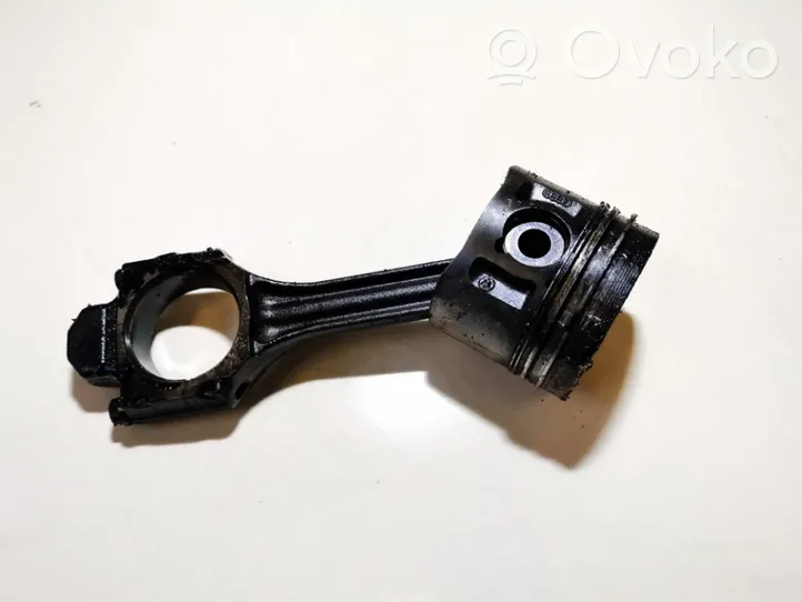 Volkswagen Golf III Piston avec bielle 