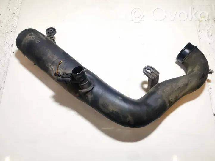 Skoda Octavia Mk2 (1Z) Tube d'admission de tuyau de refroidisseur intermédiaire 1k0129654l