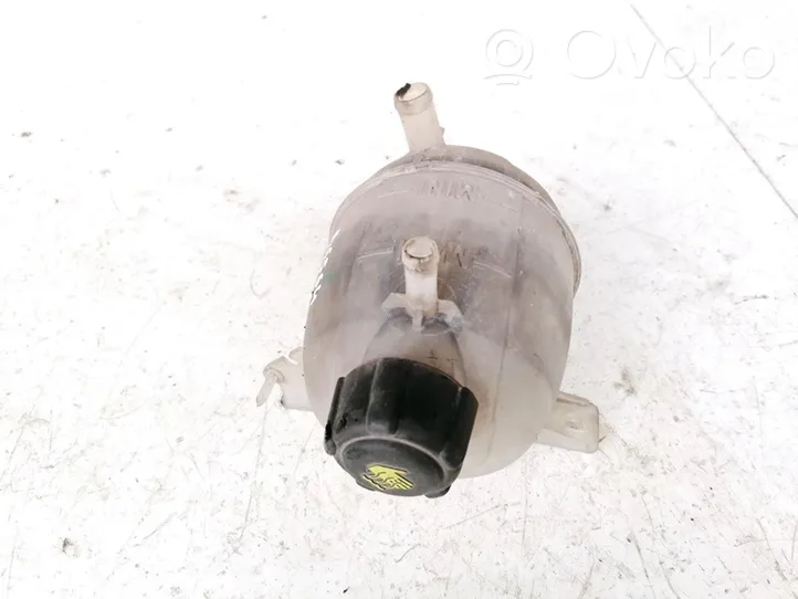 Dacia Sandero Coolant expansion tank/reservoir 8200766826