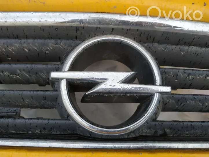 Opel Zafira A Manufacturer badge logo/emblem 