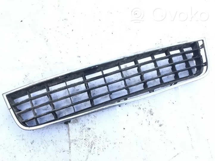 Audi A6 S6 C5 4B Mascherina inferiore del paraurti anteriore 4b0807683